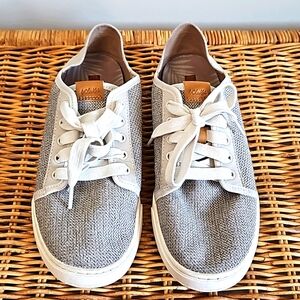 Olukai Pehuea Lī Lightweight Sneakers - Size 8.5